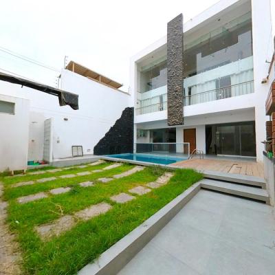 VENTA DE LINDA CASA EN PIMENTEL